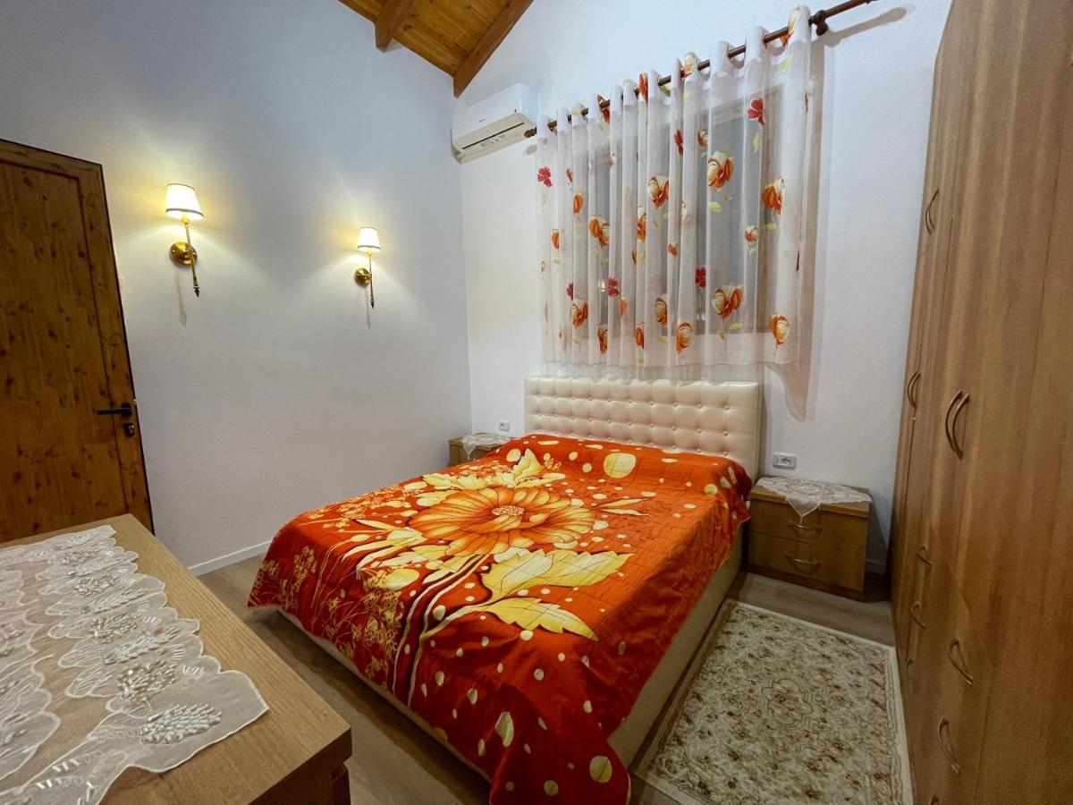 River Escape Villa - Private Beach, Scenic View & Bbq Tepelene Exterior foto