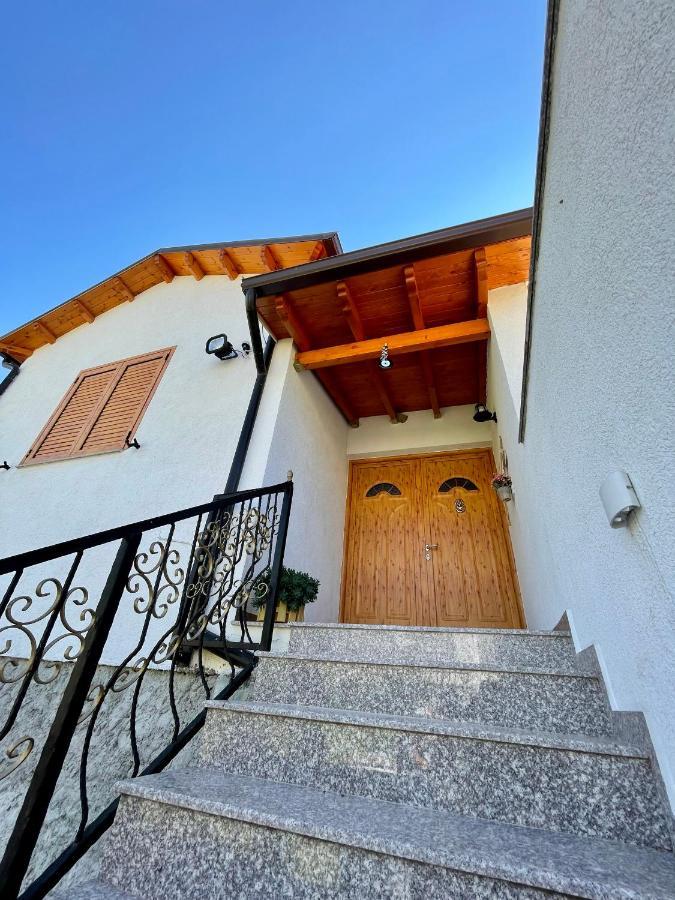 River Escape Villa - Private Beach, Scenic View & Bbq Tepelene Exterior foto