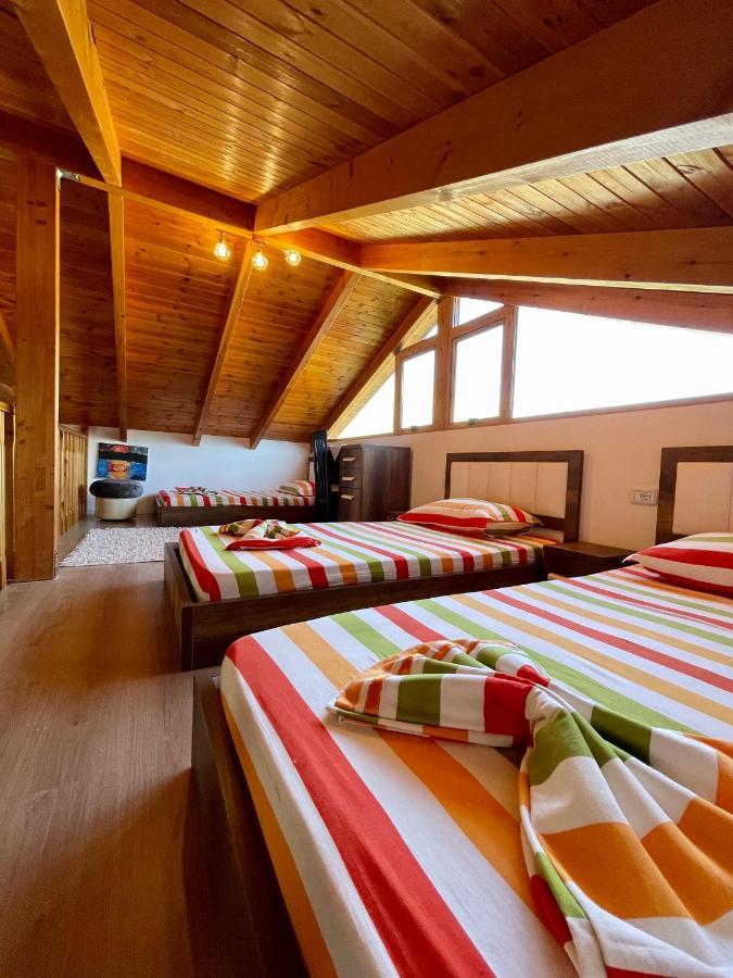 River Escape Villa - Private Beach, Scenic View & Bbq Tepelene Exterior foto