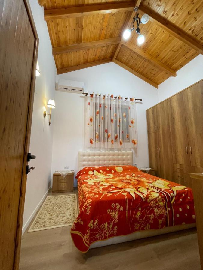 River Escape Villa - Private Beach, Scenic View & Bbq Tepelene Exterior foto