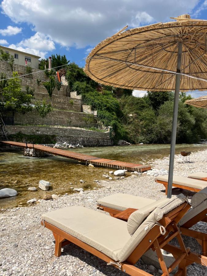 River Escape Villa - Private Beach, Scenic View & Bbq Tepelene Exterior foto